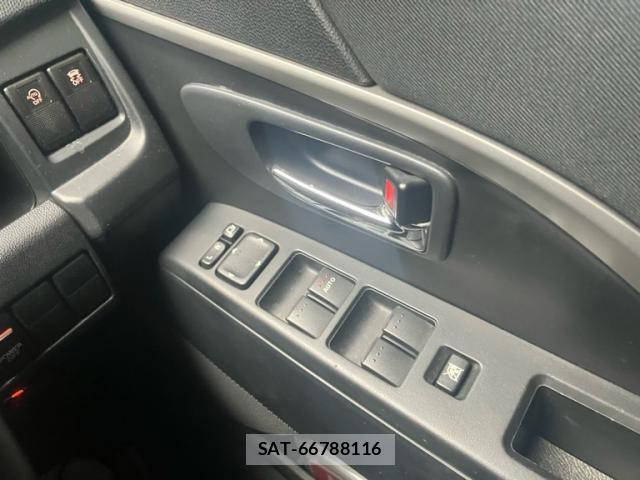Nissan LAFESTA 2014-01 8371765-16