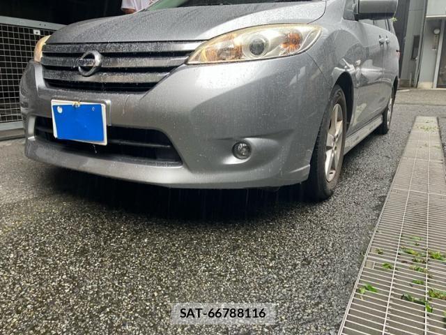 Nissan LAFESTA 2014-01 8371765-2