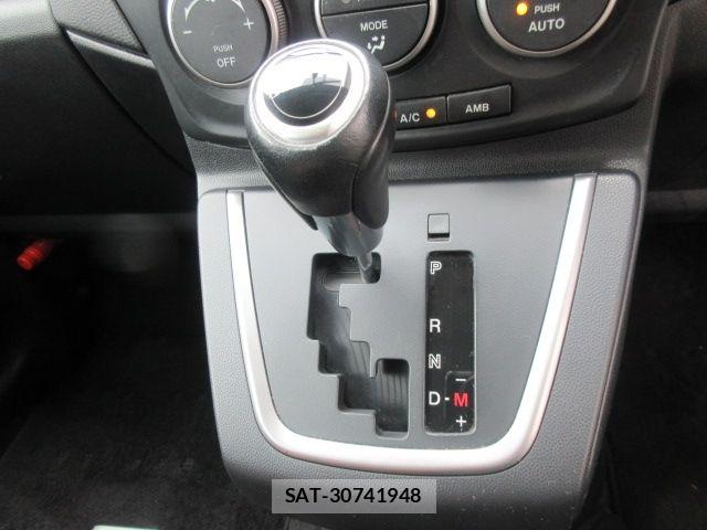 Nissan LAFESTA 2017-01 8413073-17