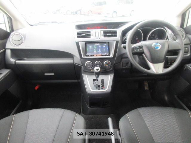 Nissan LAFESTA 2017-01 8413073-1