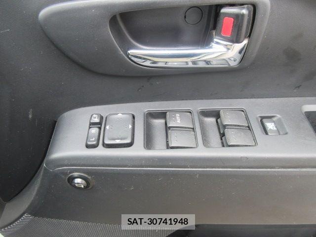 Nissan LAFESTA 2017-01 8413073-20