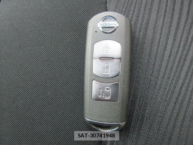 Nissan LAFESTA 2017-01 8413073-24