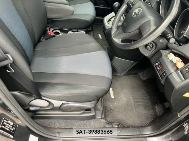 Nissan LAFESTA 2014-01 8413075-11