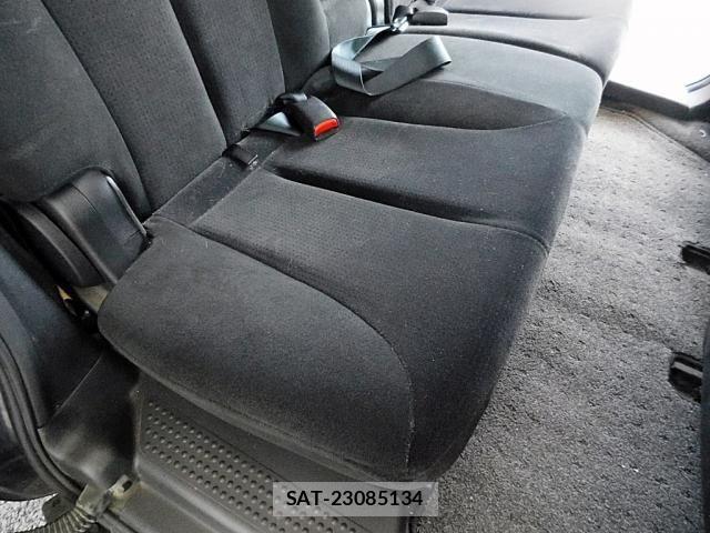 Nissan LAFESTA 2010-01 8413076-16