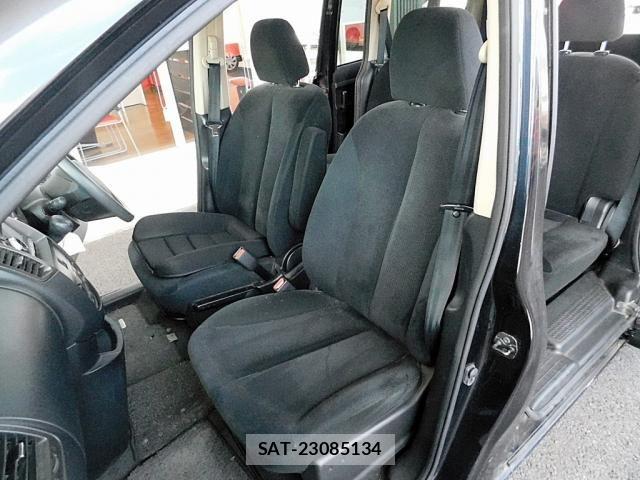 Nissan LAFESTA 2010-01 8413076-18