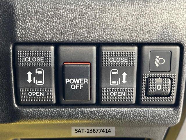 Nissan LAFESTA 2015-08 8457755-4
