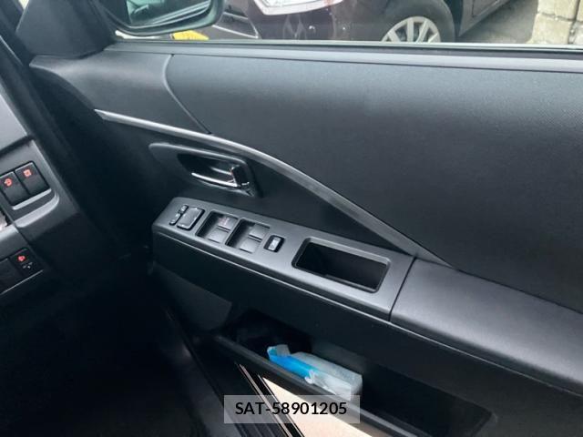 Nissan LAFESTA 2015-02 8562309-14