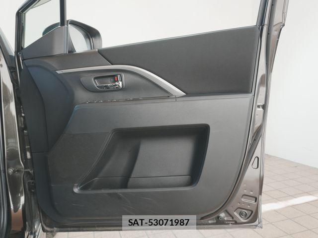 Nissan LAFESTA 2013-07 8562308-14