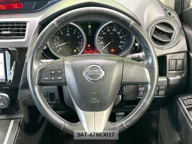 Nissan LAFESTA 2012-04 8627336-11