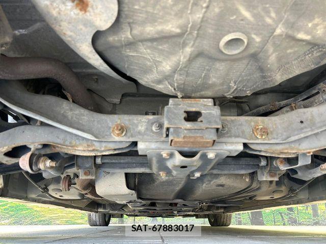 Nissan LAFESTA 2012-04 8627336-19