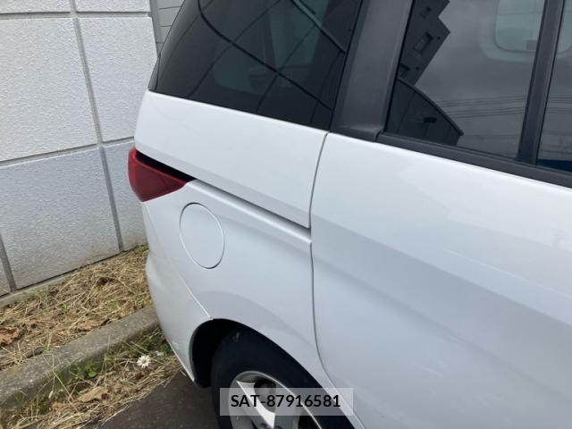 Nissan LAFESTA 2011-09 8659734-10