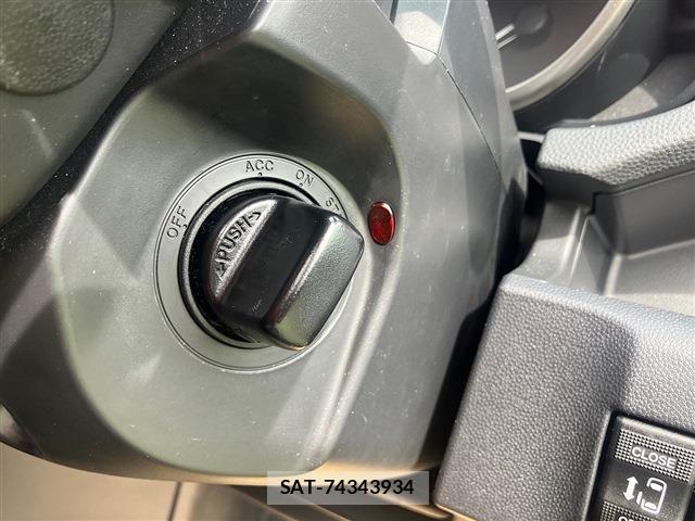 Nissan LAFESTA 2016-01 8659730-26