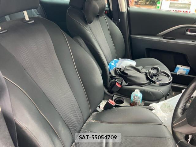 Nissan LAFESTA 2017-09 8659729-12