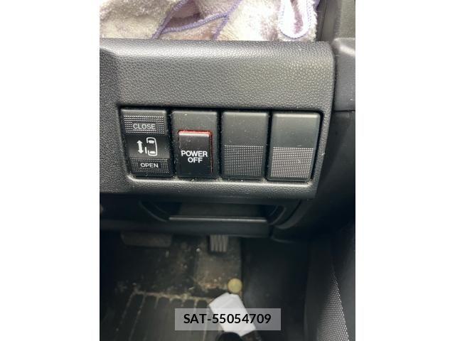 Nissan LAFESTA 2017-09 8659729-15