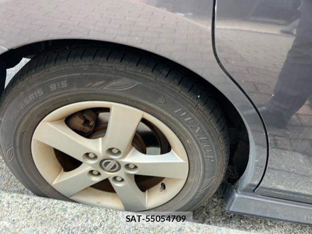 Nissan LAFESTA 2017-09 8659729-5
