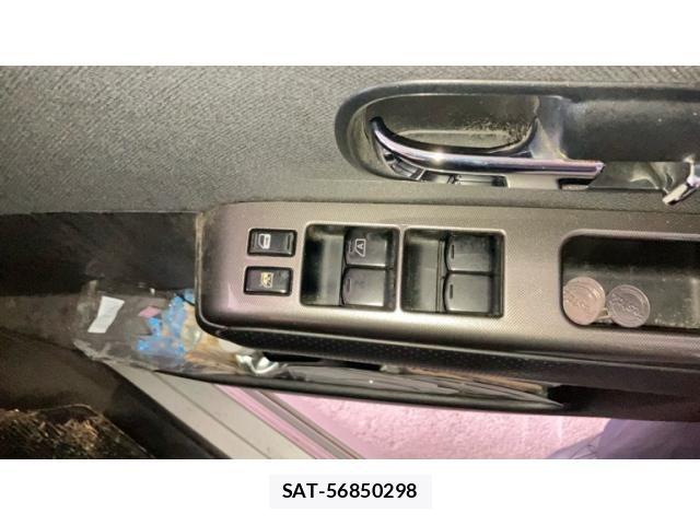 Nissan LAFESTA 2005-02 8685785-10