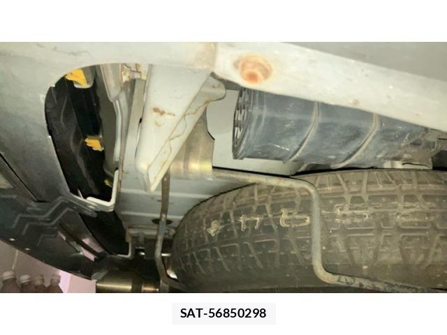 Nissan LAFESTA 2005-02 8685785-13