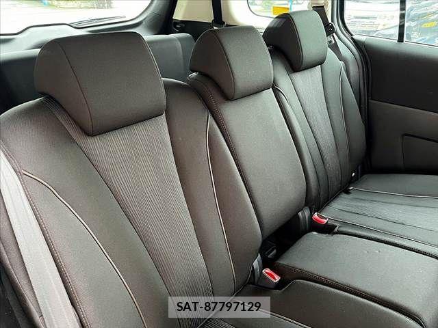 Nissan LAFESTA 2016-01 8871269-24