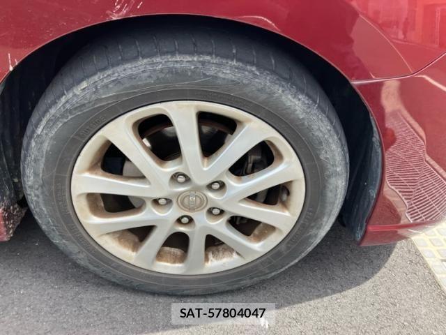 Nissan LAFESTA 2012-02 8880321-5