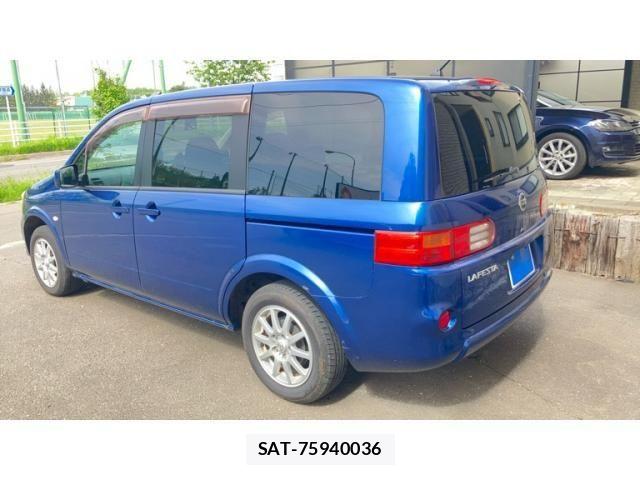 Nissan LAFESTA 2011-06 7220446-5