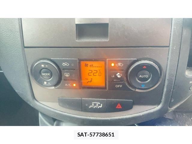 Nissan LAFESTA 2012-01 7455210-12