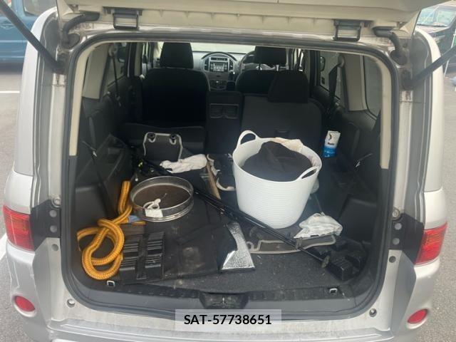 Nissan LAFESTA 2012-01 7455210-5