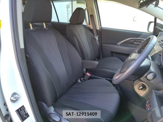 Nissan LAFESTA 2016-01 7455209-12