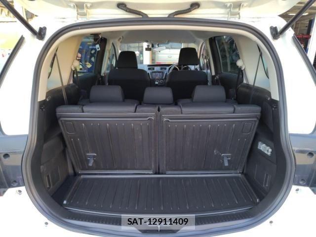 Nissan LAFESTA 2016-01 7455209-23