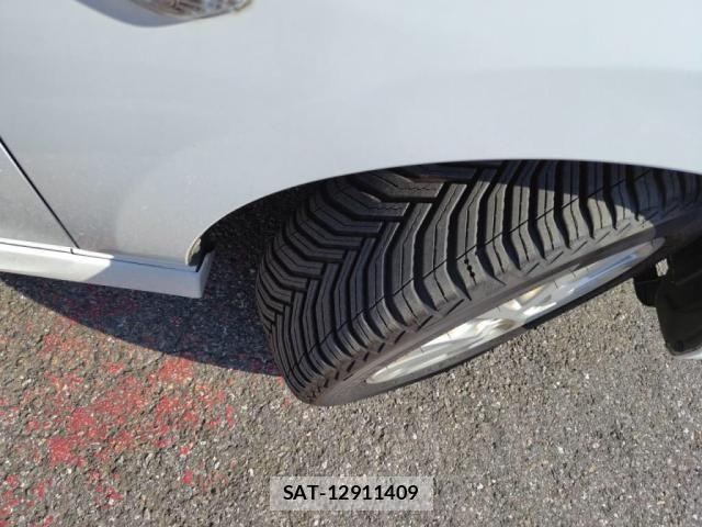 Nissan LAFESTA 2016-01 7455209-27