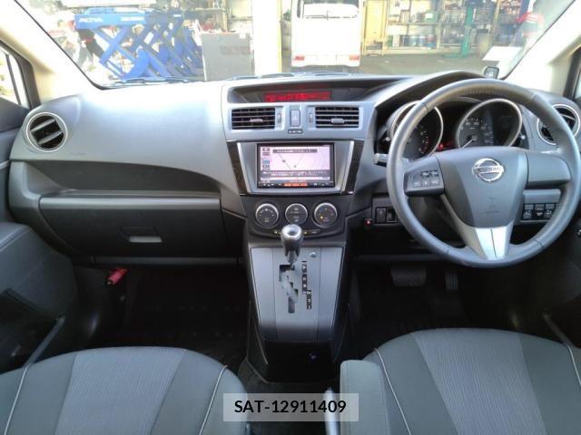 Nissan LAFESTA 2016-01 7455209-2