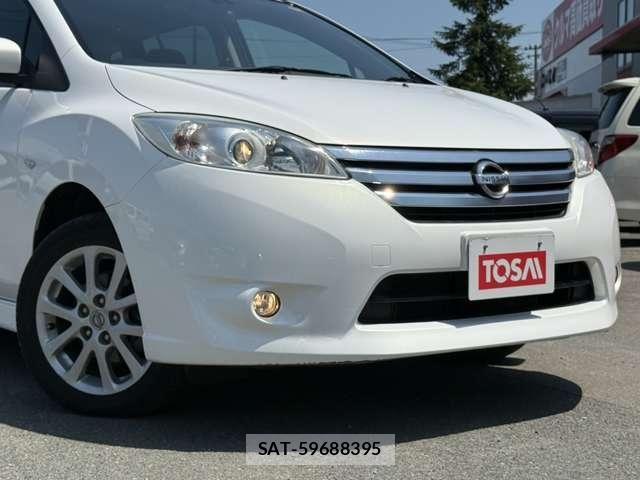 Nissan LAFESTA 2011-11 8158653-26