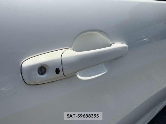 Nissan LAFESTA 2011-11 8158653-28