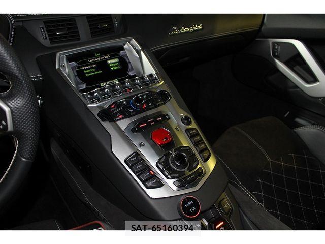 Lamborghini Aventador 2017-06 730321-23