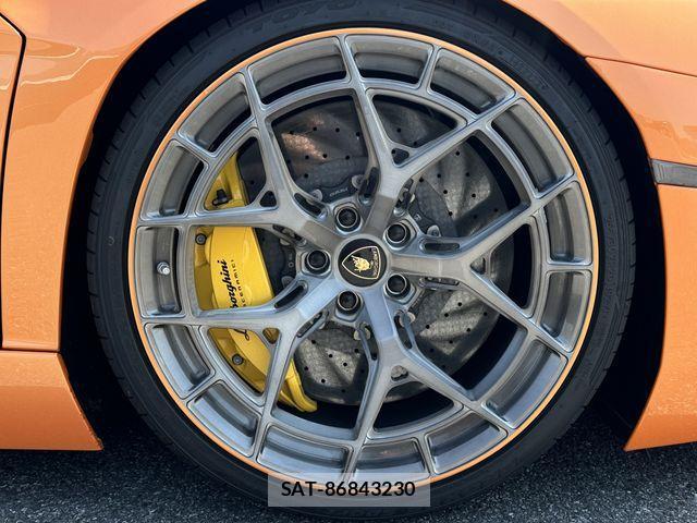 Lamborghini Aventador 2014-11 1040893-15