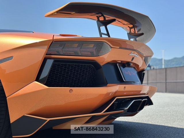 Lamborghini Aventador 2014-11 1040893-17