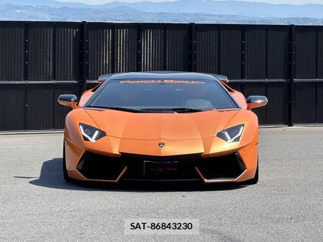 Lamborghini Aventador 2014-11 1040893-24