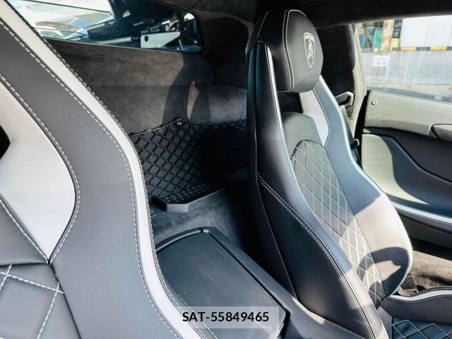 Lamborghini Aventador 2018-10 1322057-8