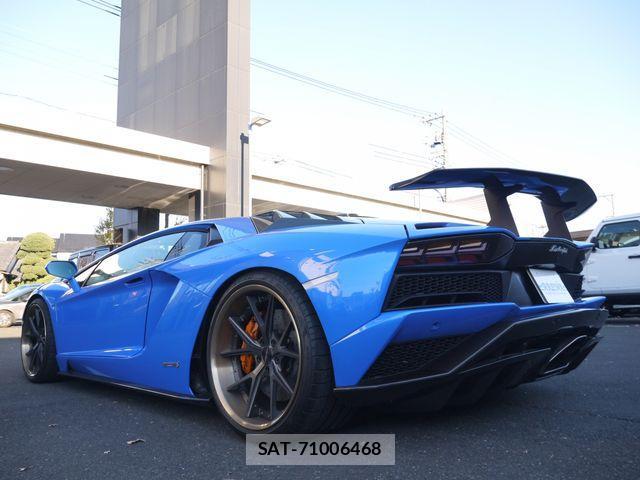 Lamborghini Aventador 2018-02 1661170-2
