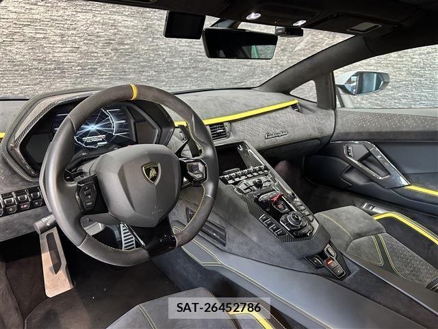 Lamborghini Aventador 2022-08 1717534-1