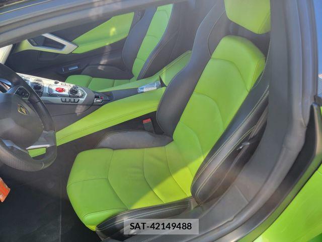 Lamborghini Aventador 2014-03 1825799-18