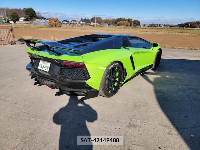 Lamborghini Aventador 2014-03 1825799-2
