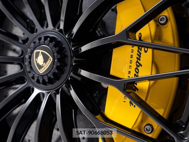 Lamborghini Aventador 2018-02 6672168-2