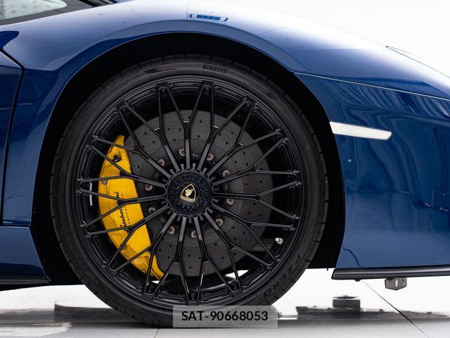 Lamborghini Aventador 2018-02 6672168-7