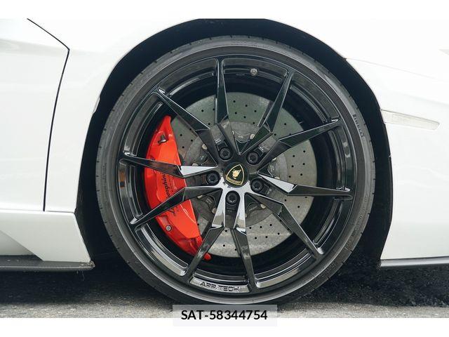 Lamborghini Aventador 2018-04 7508935-10