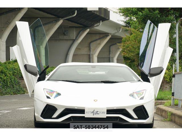 Lamborghini Aventador 2018-04 7508935-1