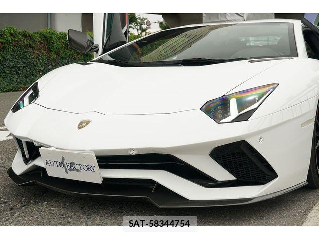 Lamborghini Aventador 2018-04 7508935-5