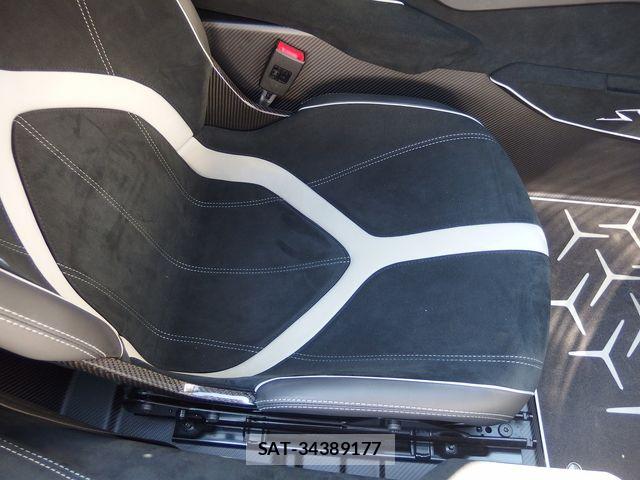 Lamborghini Aventador 2016-02 7877132-11