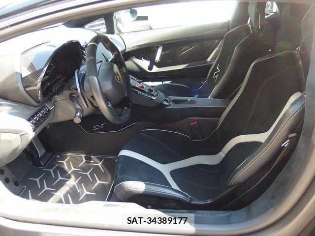 Lamborghini Aventador 2016-02 7877132-7