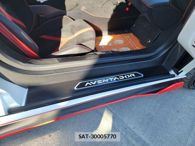 Lamborghini Aventador 2019-07 1825803-12