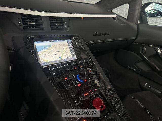 Lamborghini Aventador 2019-03 7327800-9